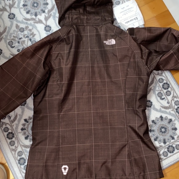 North face jacket - Picture 2 of 12